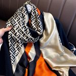 Шарф женский, с принтом, цвет бежевый/чёрный/оранжевый