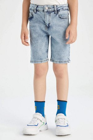 Джинсовые шорты-бермуды классического кроя для мальчика