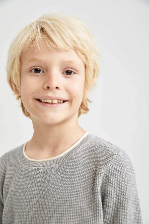 Трикотажный свитер с круглым вырезом для мальчиков