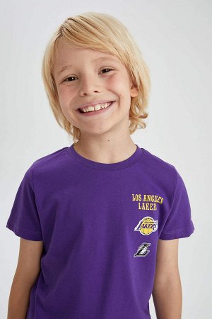 Футболка NBA Los Angeles Lakers Licensed Regular Fit с круглым вырезом и короткими рукавами для мальчиков