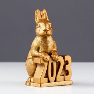 Свеча декоративная "Заяц 2023", 6,9х6,2х10,5 см, золото