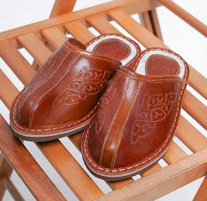 Тапочки кожаные без пятки Bogts (44-45, коричневый ). Монголия