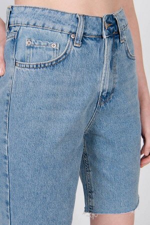 Легкие джинсовые шорты-бермуды с высокой талией