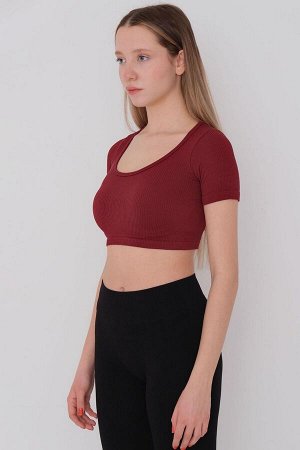 Темно-красная бесшовная укороченная блуза с коротким рукавом