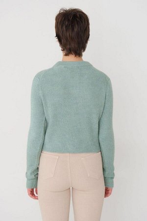 Addax Укороченный свитер мятного цвета с круглым вырезом