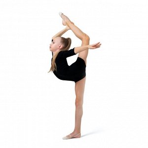 Купальник гимнастический Grace Dance, с шортами, с рукавом 3/4, цвет чёрный