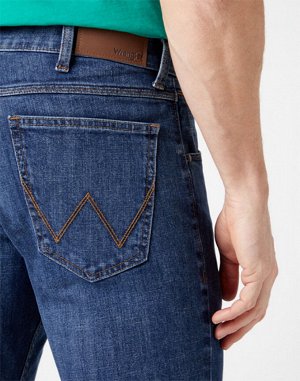 WRANGLER Джинсы мужские STRAIGHT