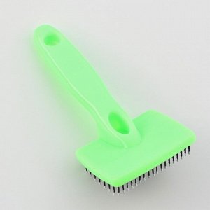 Пуходерка пластиковая мягкая с закругленными зубьями, малая, зелёная, 6 х 13,5 см