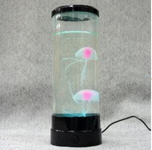 Аквариум Высота 26см,диаметр 8см
Светильник с медузами/рыбками в подарочной упаковке. 

В колбу заливается вода. В дно светильника вмонтирован компрессор и разные светодиоды. За счет потока воздуха со