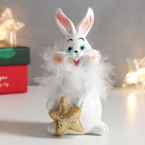 Сувенир полистоун "Белый кролик с золотой звездой" 7х6х12 см
