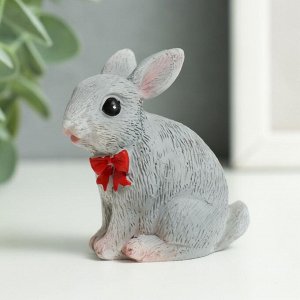 Сувенир полистоун "Серенький кролик с бантиком" МИКС 5х3,5х5,5 см