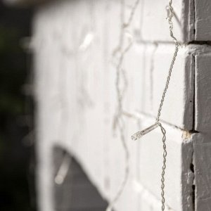 Гирлянда «Бахрома» 3x0.5 м, IP20, прозрачная нить, 80 LED, свечение красное, 8 режимов, 220 В