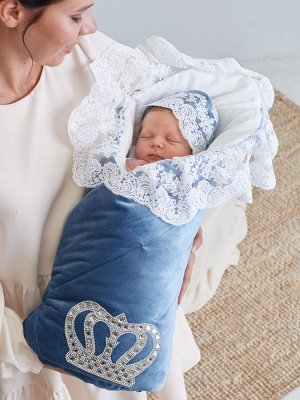 Летний конверт-одеяло на выписку "Императорский" (голубой с молочным кружевом и большой короной на липучке)