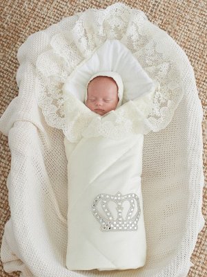 Luxury Baby Конверт-одеяло на выписку &quot;Империя&quot; молочный с молочным кружевом и большой короной на липучке