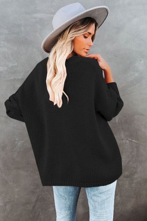 Черный свитер оверсайз с заниженными плечами
