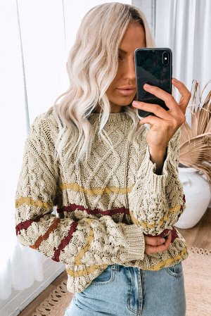 Бежевый полосатый свитер с косами