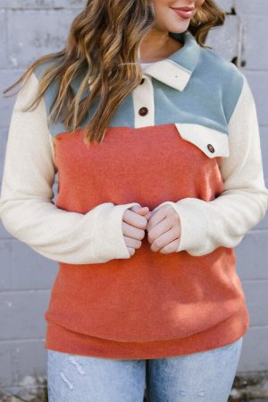 Оранжевый топ в стиле колорблок с отложным воротником и кармашком на груди