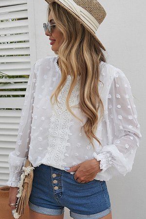 Белая полупрозрачная блуза с пышными рукавами с текстурой в горошек