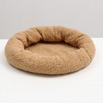 Лежанка для собак и кошек &quot;Уют&quot;, мягкий мех, 45 х 35 х 11 см, коричневая