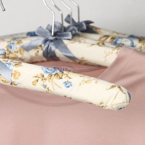 Вешалка для одежды мягкая «Голубые цветы», размер 44-48, цвет бежево-голубой