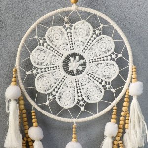 Ловец снов ""Кружевной с бусинами и кисточками"" 65х20 см