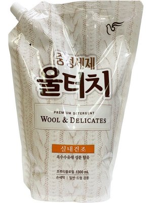 Гель для стирки концентрированный ДЛЯ ШЕРСТИ и деликатных тканей Wool Touch, нежный цветочный аромат, 1300мл, мягкая упаковка