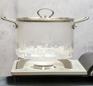 Стеклянная кастрюля "Glass Pan" с металлической ручкой / 3,5 л