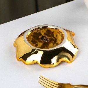 Блюдо керамическое сервировочное Доляна «Золотой лист», 13,5x13 см, цвет золотистый
