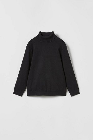 Fine gauge knit turtleneck свитер