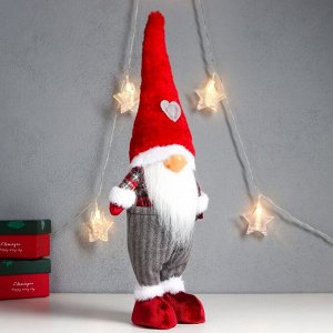 Кукла интерьерная "Дед Мороз только нос, в колпаке с сердечком" 43х16х10 см