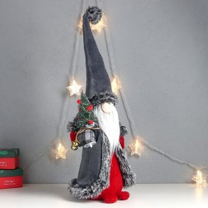 Кукла интерьерная "Дед Мороз с ёлкой в мешке, серая бархатная шуба" 51х18х18 см