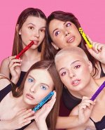 Тушь для ресниц Bad Doll цветная объемная  9.3г