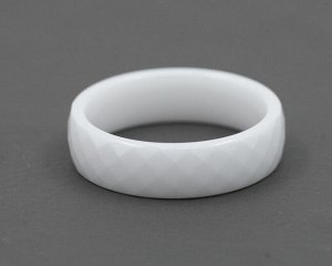 Кольцо Вставка: Без вставок; Материал изделия: ювелирный сплав; Выбрать размер: 9 - (19); Тип керамики: Белая керамика
Кольцо изготовлено из керамики