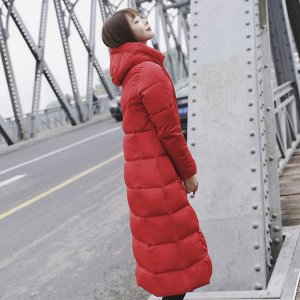 Женская длинная куртка с капюшоном, цвет красный