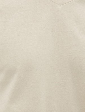 Базовая хлопковая футболка с круглым вырезом и короткими рукавами с v-образным вырезом