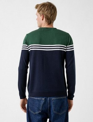 Полосатый свитер