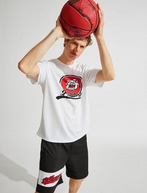 Спортивная футболка с круглым вырезом и баскетбольным принтом