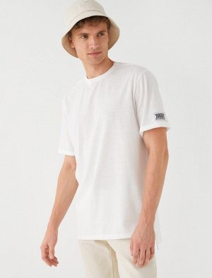 Хлопковая базовая футболка с круглым вырезом
