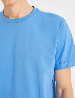 Базовая длинная футболка с круглым вырезом