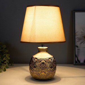 Настольная лампа Голдис E14 40Вт золото 20х20х32 см RISALUX