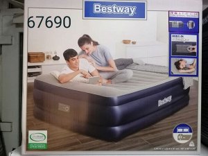 Матрас надувной со встроенным насосом Bestway 67690 203х152х51