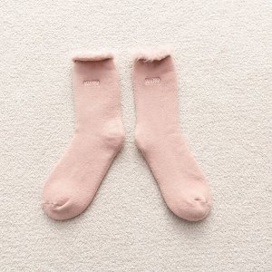 Носки женские утепленные в минималистичном стиле с вышивкой "Надпись", цвет розовый
