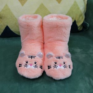 Тапочки-сапожки домашние женские плюшевые в дизайне "Тигренок", цвет розовый