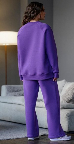 Костюм Фиолетовый
Брюки свободные прямые, с карманами сзади.
Свитшот свободный, с длинным рукавом, на полочке принт.
Материал: COTTON с начесом плотный
