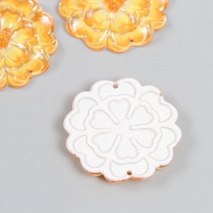 Декор для творчества пластик "Кружевной цветок" оранжевый 3,2х3,3 см