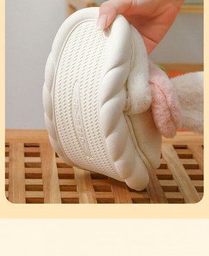 Тапочки домашние женские плюшевые в милом дизайне "Кролик", цвет молочный