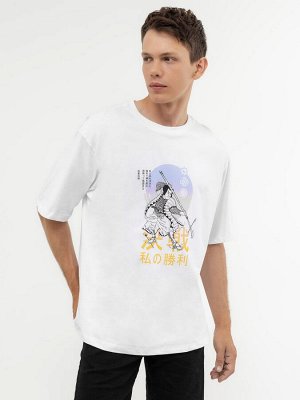 Хлопковая белая футболка с крупным разноцветным принтом