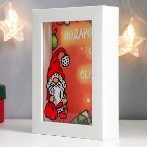 Копилка интерьерная пластик "Дед Мороз с мешком подарков - Подарок от сердца" 17х12х3,8 см
