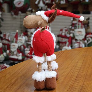 Мягкая игрушка "Новогодний лось" - С вязаной шапкой, красная клетчатая одежда