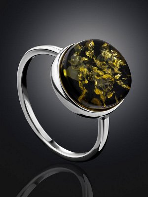 Небольшое серебряное кольцо с зелёным янтарём «Бенефис»